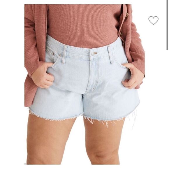 Madewell Relaxed Fit Denim Shorts - Picture 1 of 4